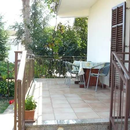 Two-bedroom In Novigrad I Apartmán