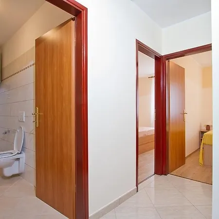 Two-bedroom In Novigrad I * Novigrad Istria